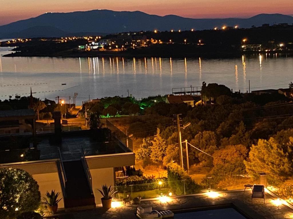 Palmiye Konuk Evi Foça Exterior photo
